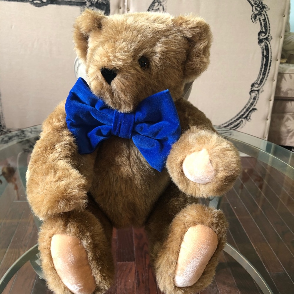 Vermont Teddy Bear Classic Bear with blue bow tie
